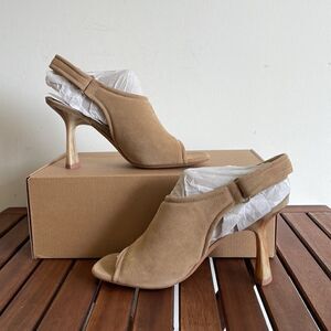 Vince Quest Suede Slingback Graceful Sandal Dune Women Size 9 MSRP$350